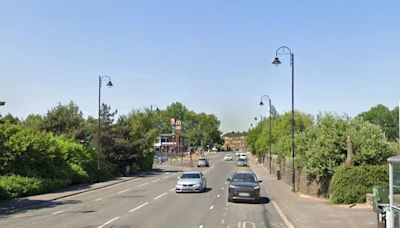 Glasgow motorists warned 'avoid area' as busy road closed in two-vehicle smash