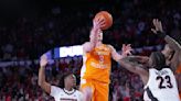 Knecht scores 36 points as No. 5 Tennessee recovers to beat Georgia 85-79