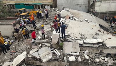 Death toll in Surat building collapse rises to 7 as debris is cleared, bodies pulled out