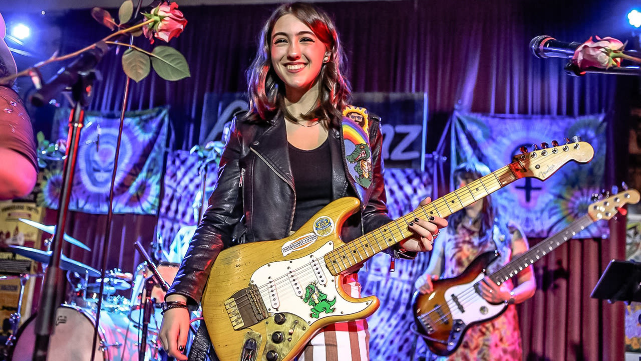 Meet Bella Rayne, the 16-year-old who jumped from Mom’s Strat to Jerry Garcia’s ‘Gator