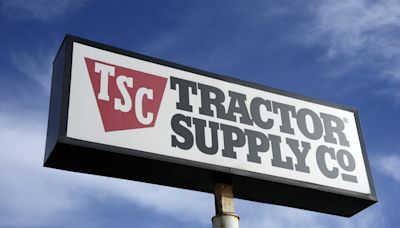 Conservatives declare victory after Tractor Supply Co. halts "woke agenda"