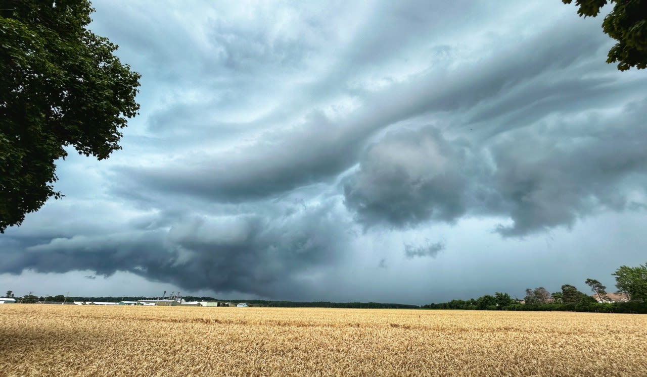 Flood, severe storm threat with possible rotation before heat breaks in Ontario