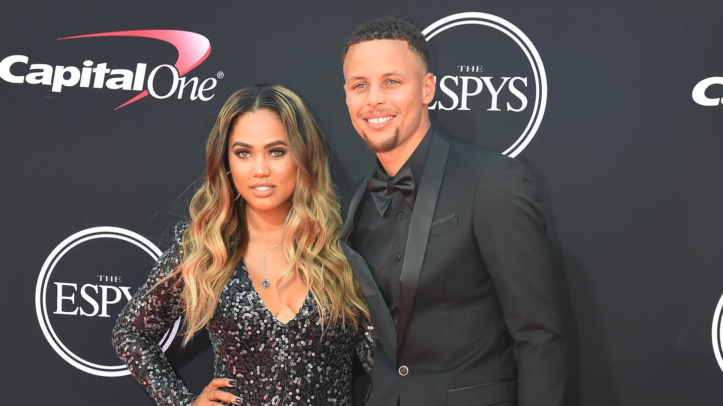 Steph Curry and Ayesha Curry Make Huge Announcement