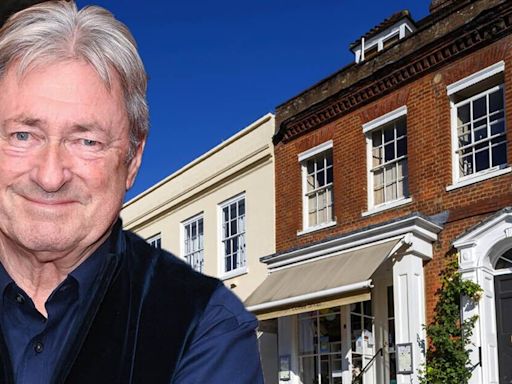 Alan Titchmarsh's quiet life in 'pretty' market town where homes average £378k