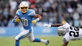 Austin Ekeler asegura que dejó a Chargers porque querían que llevara el balón 300 veces