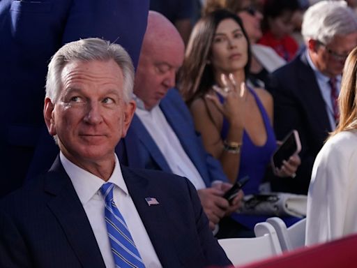 Tuberville says SCOTUS ruling ends ‘witch hunt’: ‘Trump will wipe the floor with Biden’