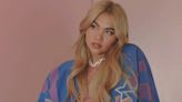 Watch Hayley Kiyoko Sing ‘Pretty Girl’ to Girlfriend Becca Tilley at London Concert