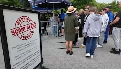 Statue of Liberty ticket scammers preying on tourists in New York's Battery Park