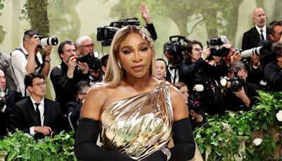 Serena Williams Glitters in Gold at the Met Gala