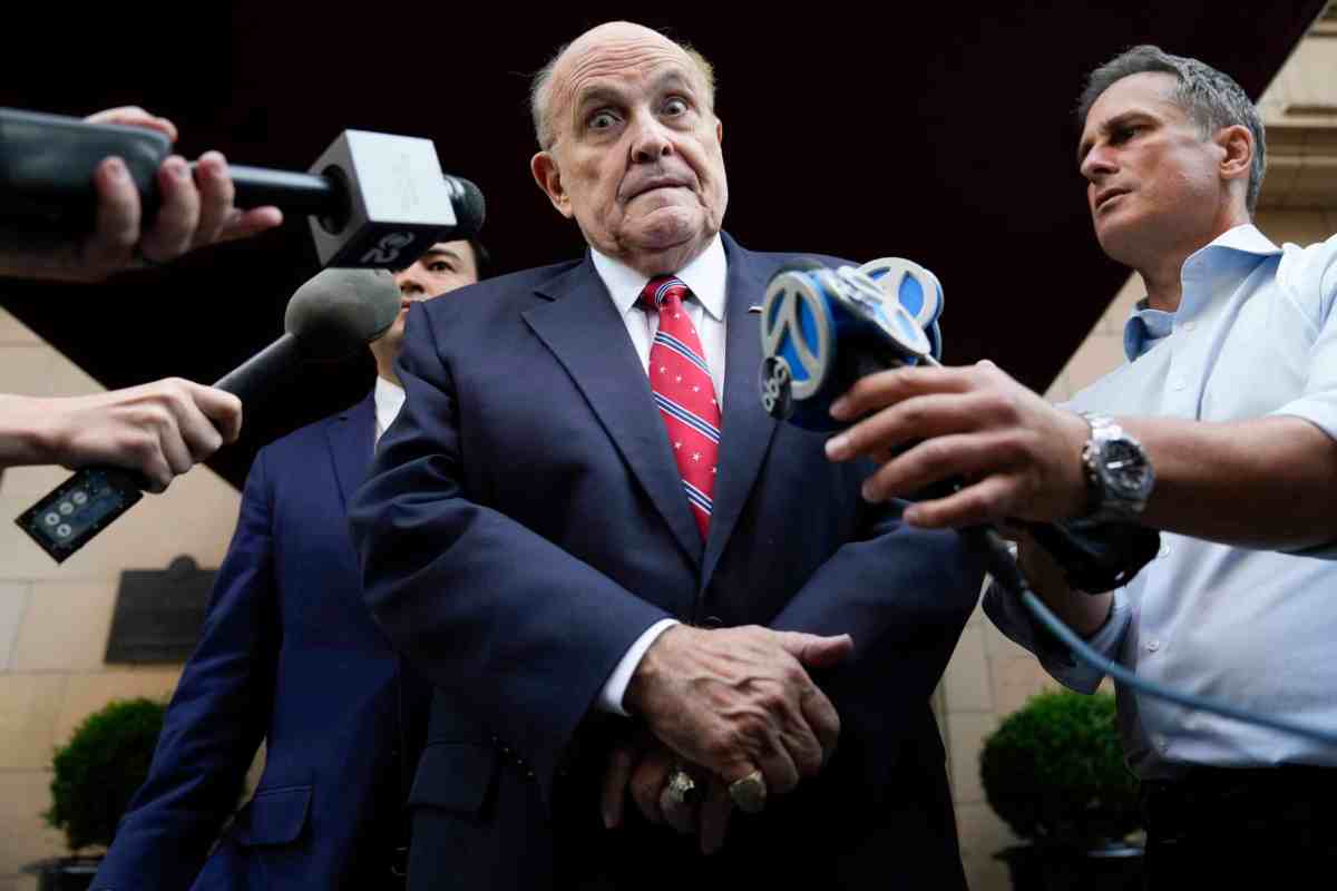 WABC drops Giuliani over refusing to refrain from stolen election claims | amNewYork