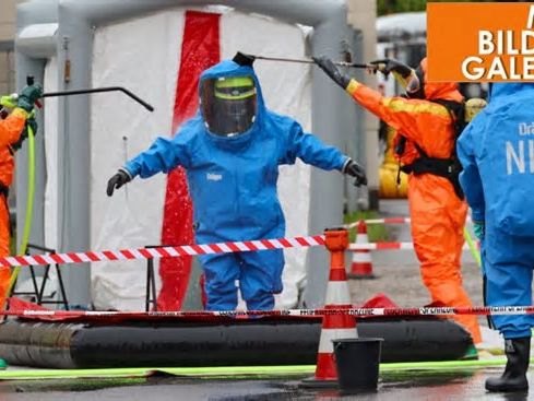 Gefahrenstoff-Einsatz in Neunkirchen: Unbekannte Flüssigkeit läuft nach Einbruch bei NVG aus