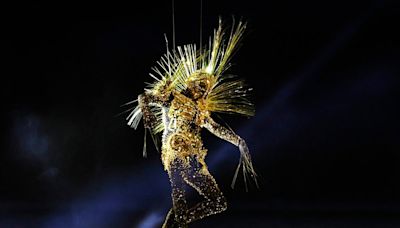 Who is the Golden Voyager at the Olympics closing ceremony in Paris?