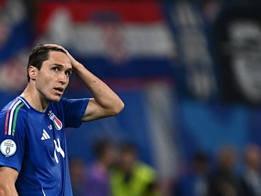 Agent of Juventus star Federico Chiesa holds talks with Tottenham and Chelsea