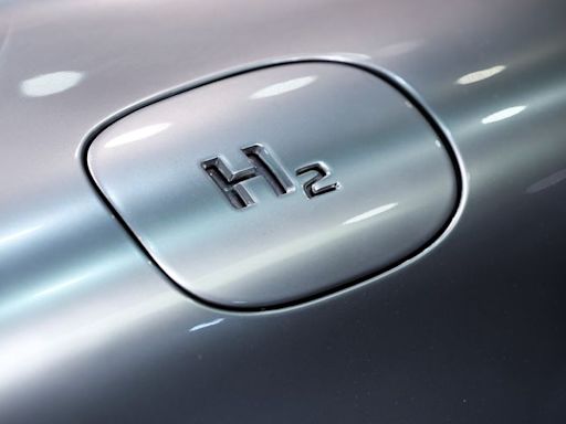 Britain's gas network ready for hydrogen fuel, report says