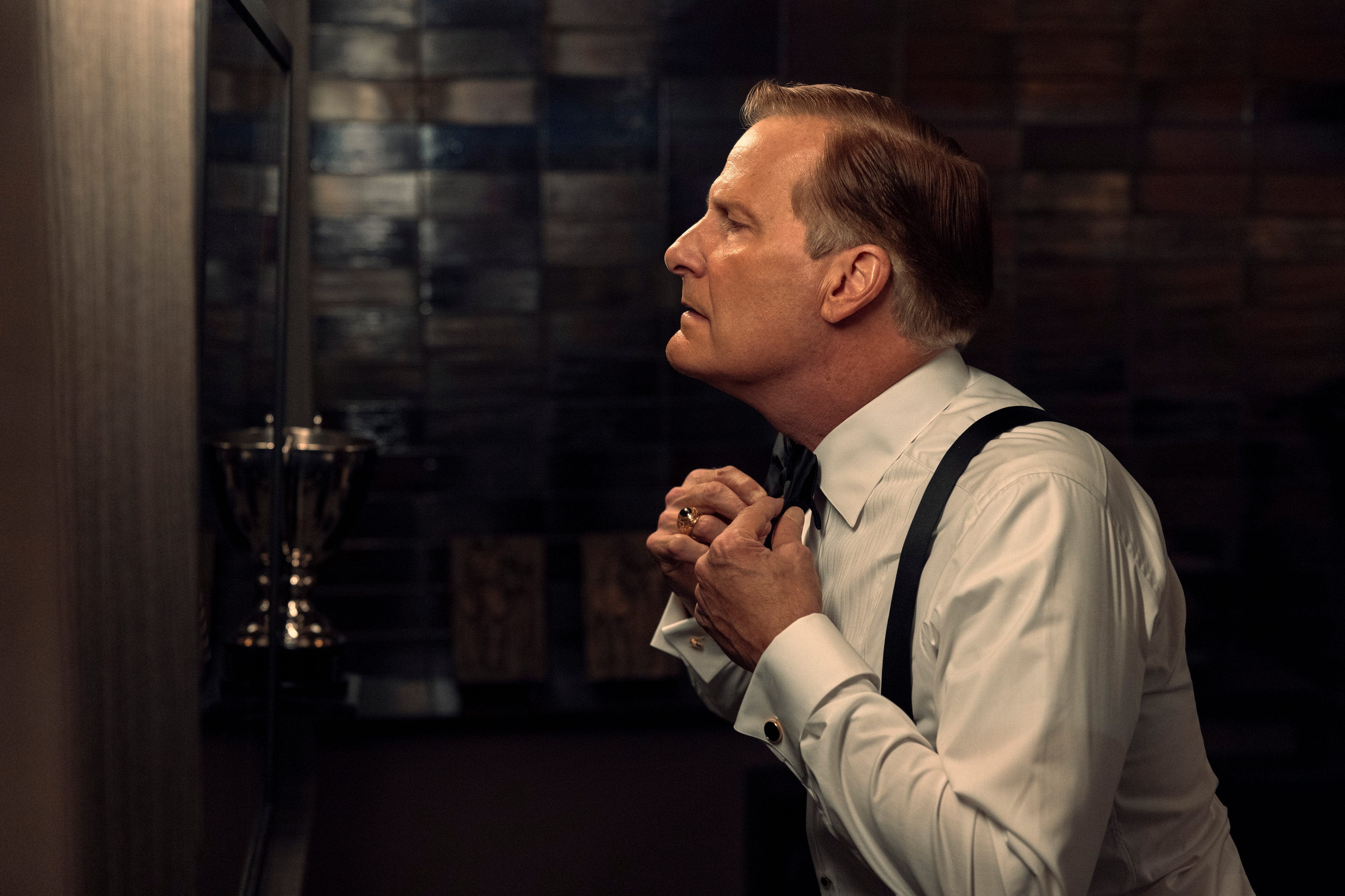 Jeff Daniels brings bombastic flair to his starring role in Netflix's 'A Man in Full'