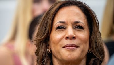 9 successful CEOs, politicians, and more who worked at McDonald's, from Kamala Harris to Jeff Bezos