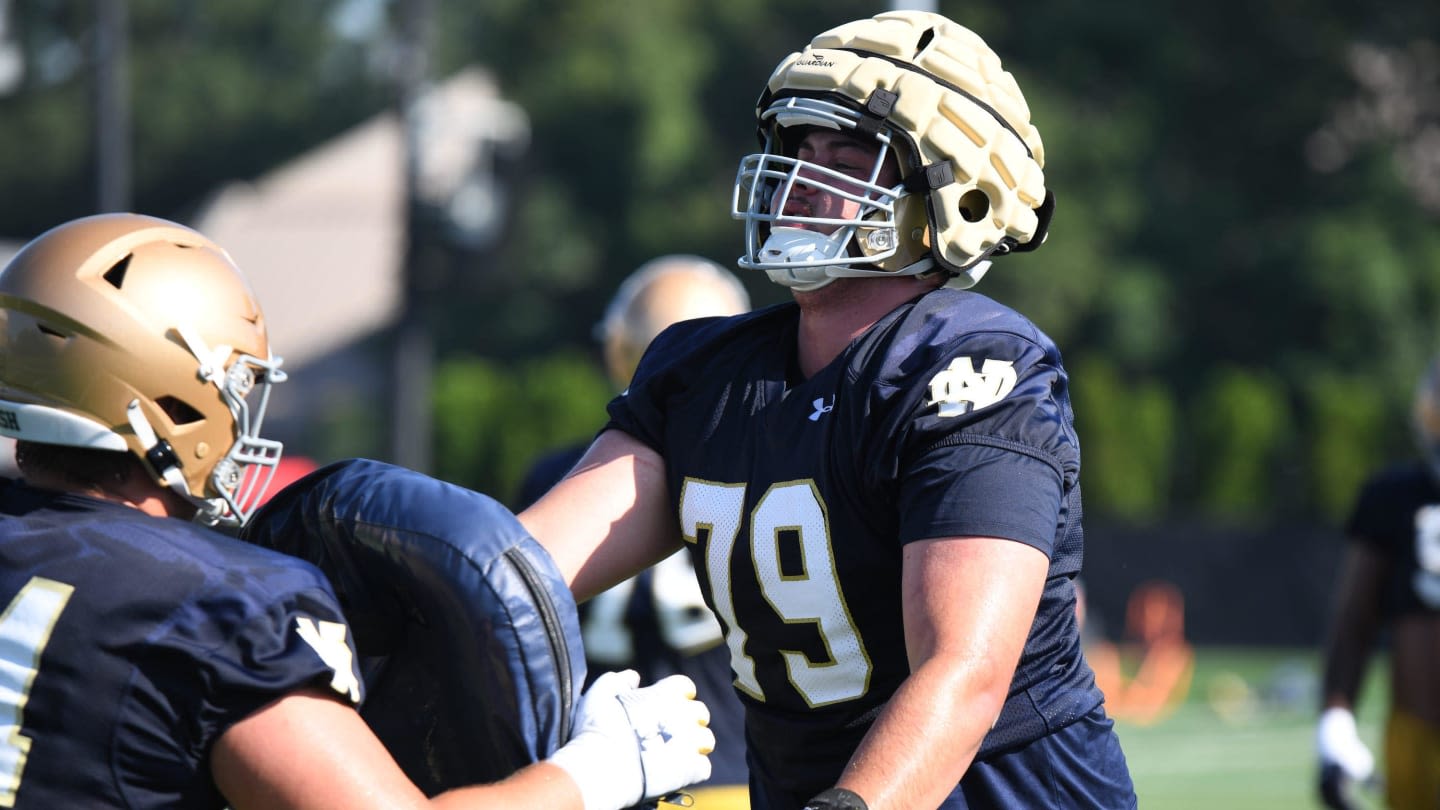 Notre Dame Football's New Left Tackle Following Charles Jagusah Injury