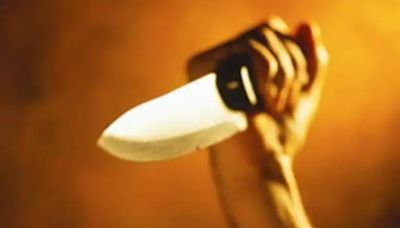 Estranged husband attacks wife with knife at railway station in Maharashtra’s Virar, arrested