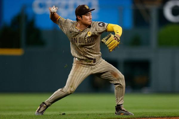 Quick start propels Padres to victory over Rockies