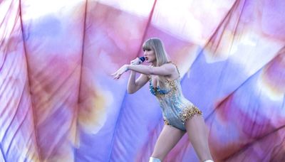 Buckingham Palace military band play rendition of Taylor Swift’s Shake It Off