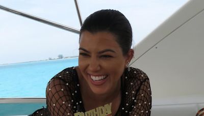 Kourtney Kardashian pokes fun at Kim with 'insult' 45th birthday cake topper