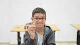 Cómo vive, piensa y siente Faustino Oro, el fenómeno de 10 años que se dio el gusto de vencer a Magnus Carlsen, el número uno del ajedrez mundial