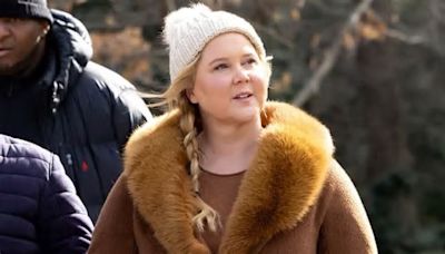 Amy Schumer Fans Praise Her Bare-Faced Selfie After Cushing Syndrome Diagnosis