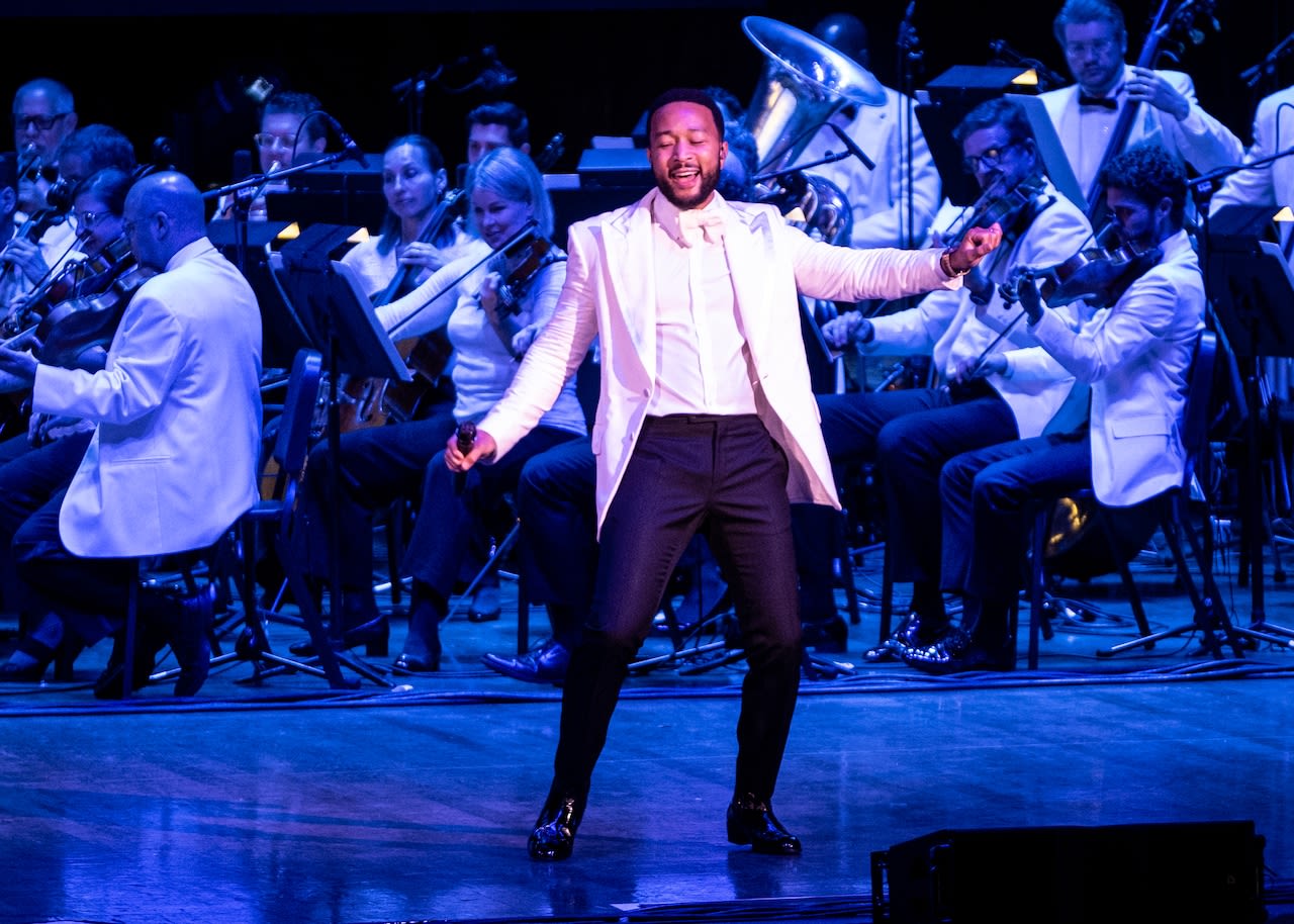 John Legend comes home to play with the Cleveland Orchestra but bad weather ends the evening early (photos)