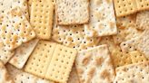 11 Unhealthiest Crackers You Can Buy