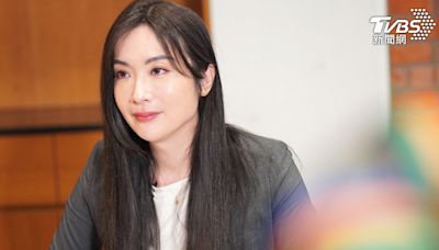 熬過性別不安！想穿女裝壓不住 最美檢察官親揭「進化過程」