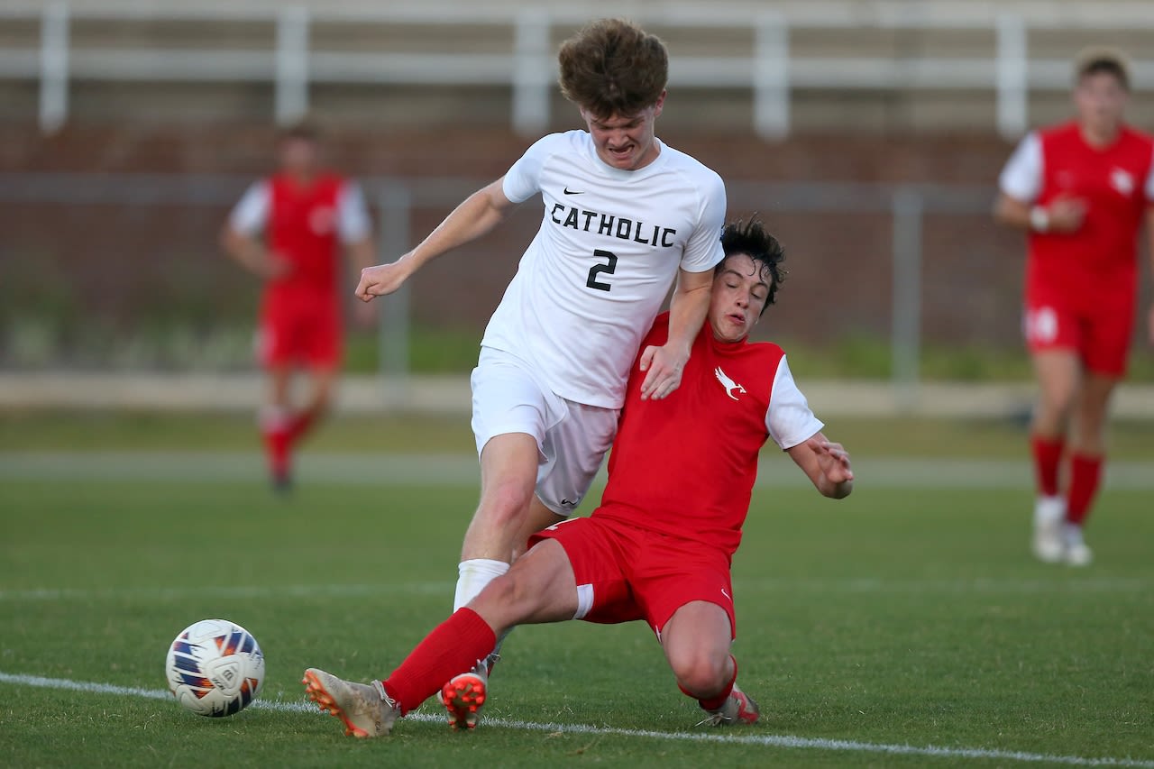 AHSAA soccer playoffs: St. Michael boys, girls win in first round