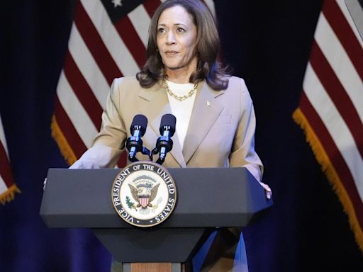 Kamala Harris calls herself an underdog, touts her campaign as ‘people powered’