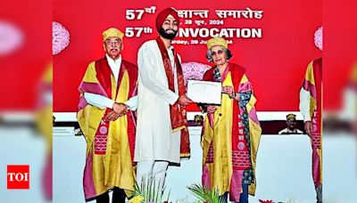 IIT-K celebrates 57th convocation, awards degrees to 2,332 graduates | Kanpur News - Times of India