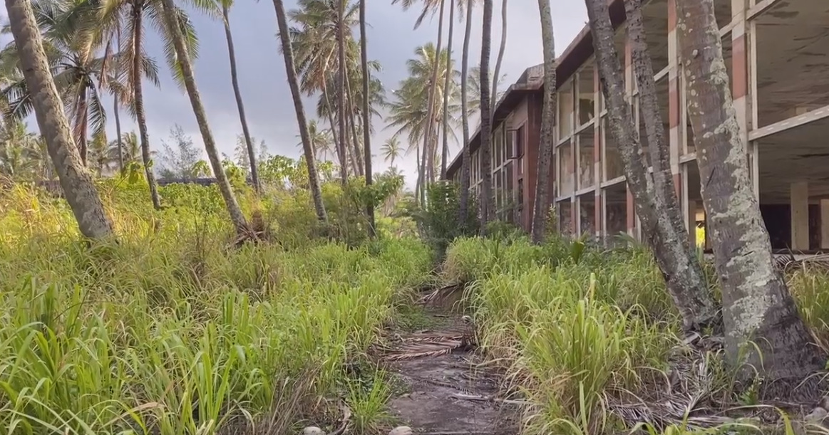 Activists voice complaints as plans move forward to rebuild Kauai's Coco Palms Resort