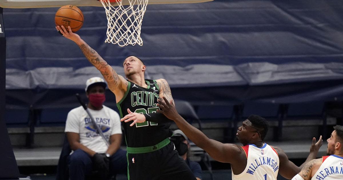 New Orleans Pelicans add depth at center by signing Daniel Theis to one-year deal