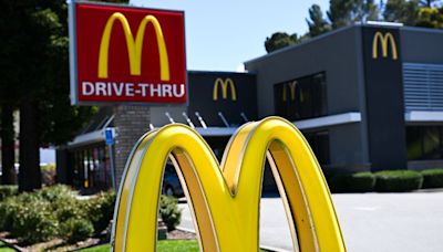 California’s $20 minimum wage led to fast-food price hikes, lower customer traffic, study shows