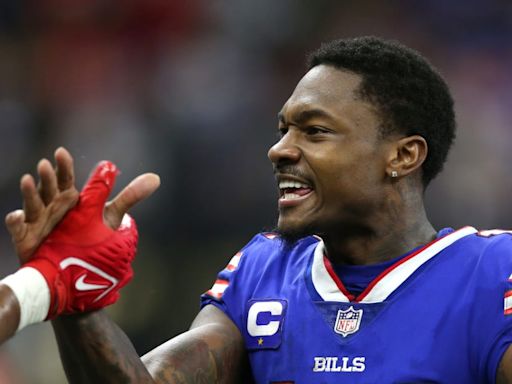Former Bills WR Signs With Texans, Joins Stefon Diggs