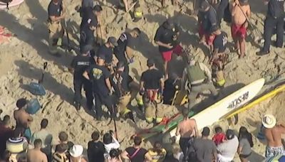 Teen rescued from sand hole at San Diego beach: ‘She was way down there’