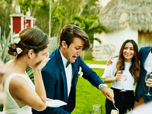 Wedding Crashers Leave Hilarious Gift for Newlyweds | 97.1 WASH-FM | Toby + Chilli Mornings