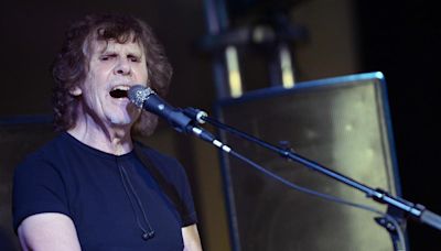 Zombies Founder Rod Argent Retires From Touring After Stroke