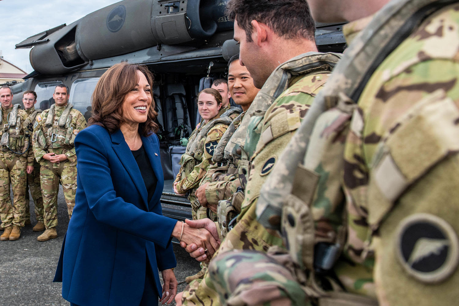 Maddow Blog | Group of retired generals, admirals announce support for Harris