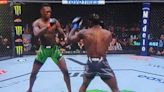 Desde Yoel Romero no abuchearon tanto a Israel Adesanya, quien gana su pelea, pero pierde a los fanáticos