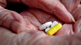 Lung cancer pill ‘halves risk of death’
