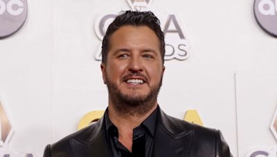 Luke Bryan to revive 'Farm Tour' in September