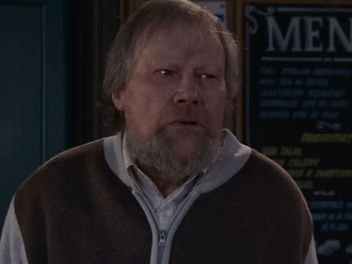 Coronation Street fans beg ITV bosses for change to Roy Cropper scenes