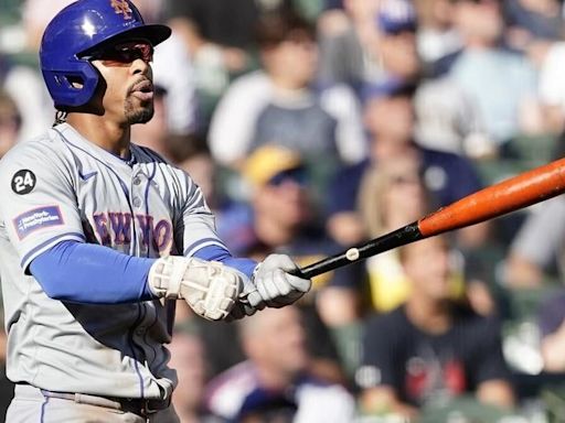 Mets blank Brewers 5-0 behind Lindor and Peterson to move 1 win from wild card