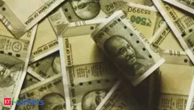 Indian rupee weakens amid global dollar strength and investor caution - The Economic Times