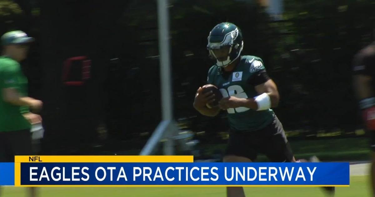 Saquon Barkley getting his first practices in with the Eagles at OTA's