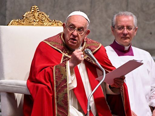 Papa Francisco preside missa de Pentecostes na Basílica de São Pedro, no Vaticano; veja fotos de hoje