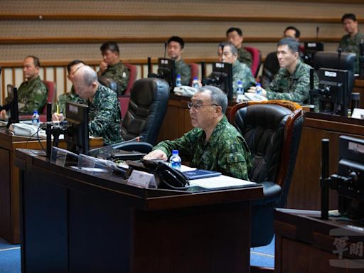 首次8天7夜漢光兵推落幕 邱國正主持慰勉參演官兵